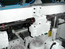 Редукторная система приводов спаренных роликов через карданные валы