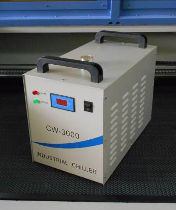 Чиллер CW-300 для обеспечения охлаждения систем станка